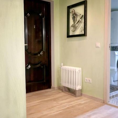 Prime 2Br/Ba Apt Next To Main Station & Olympic Center Liepāja Exterior foto