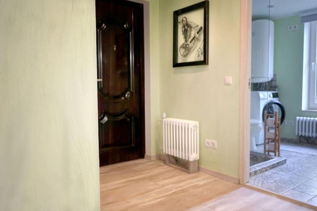 Prime 2Br/Ba Apt Next To Main Station & Olympic Center Liepāja Exterior foto