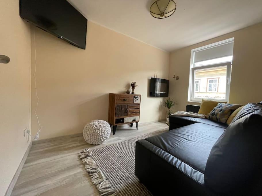 Prime 2Br/Ba Apt Next To Main Station & Olympic Center Liepāja Exterior foto